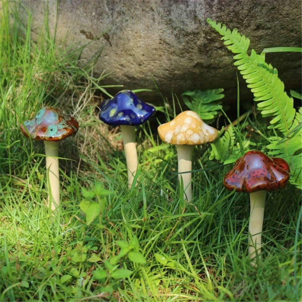4pcs Mushroom Mini Statue Garden Decor Set