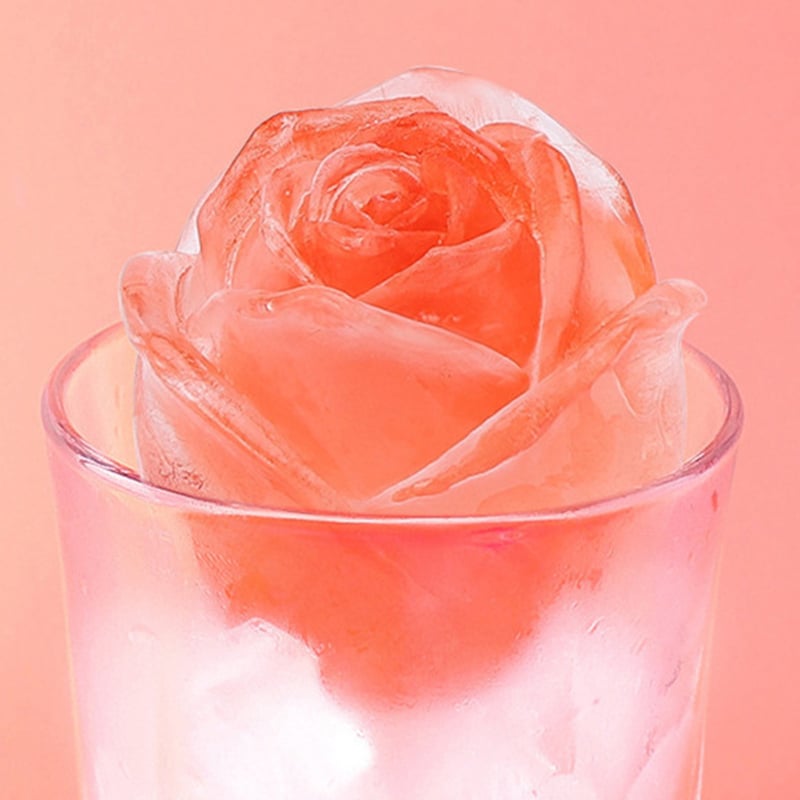 👍 Buy 2 Get 1 Free - Rose Shaped Ice Mold 🌹🧊