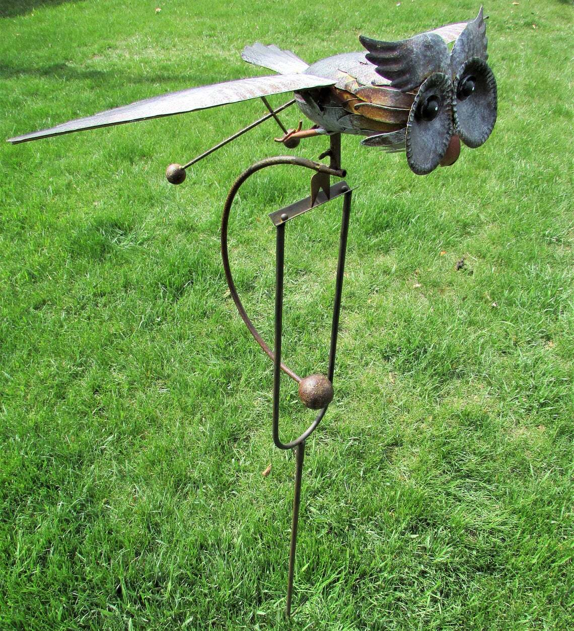 Bird Garden Patio Decoration - Add Charm to Your Outdoor Spac