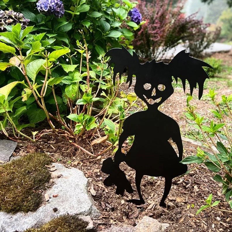 👻Spook Up Your Yard with Our Cute and Unique Ghost Zombie Metal Art - Perfect for Halloween!👻