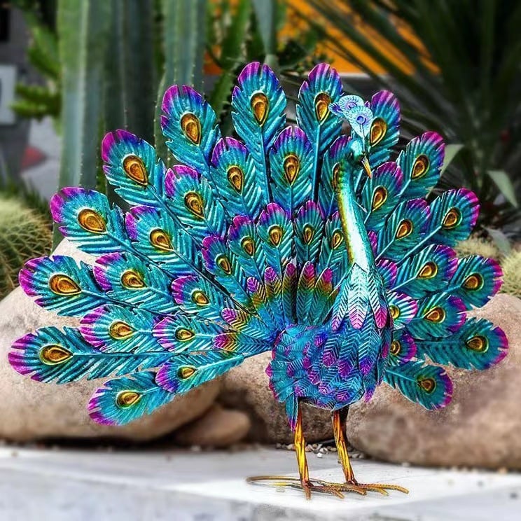 💥(SAVE 49% OFF)🔥Beautiful Peacock for your Luxury Garden